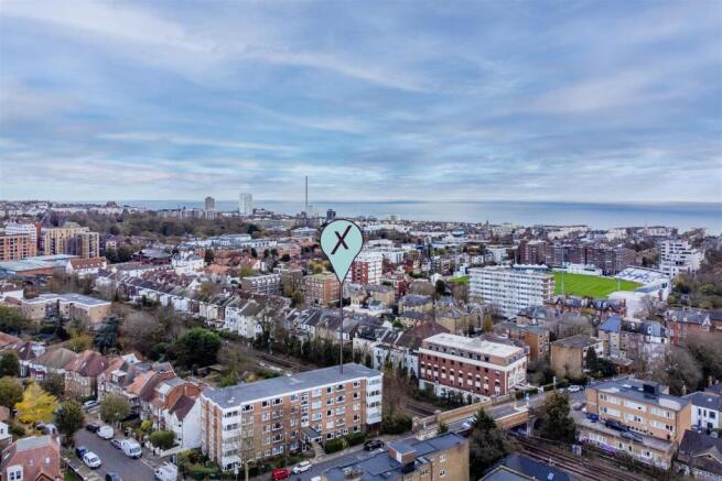 Wilbury Crescent, Hove photo 4