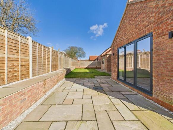 3 bed Detached Bungalow for sale Image 11
