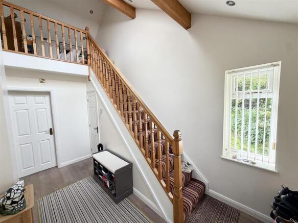 3 bed Semi-Detached for sale Image 9