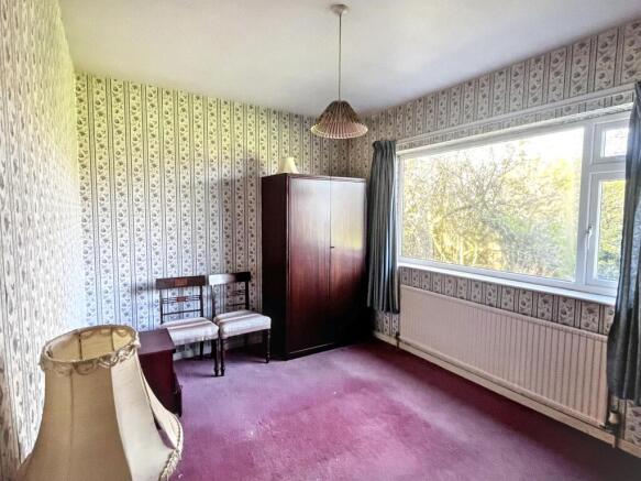 4 bed Bungalow for sale Image 5