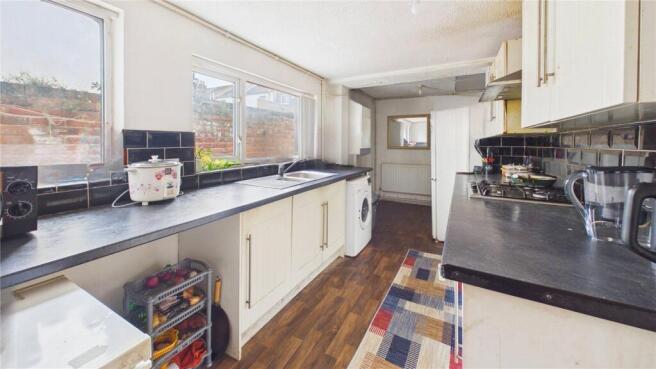 3 bed Terraced for sale Image 6