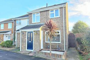44, Fell Drive, Lee-on-the-solent PO13 8JN