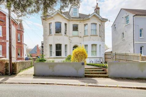 Park Road, Worthing, BN11