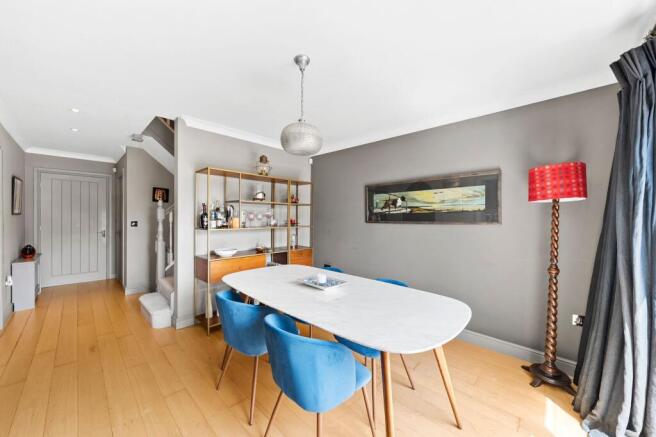 3 bed Terraced for sale Image 7