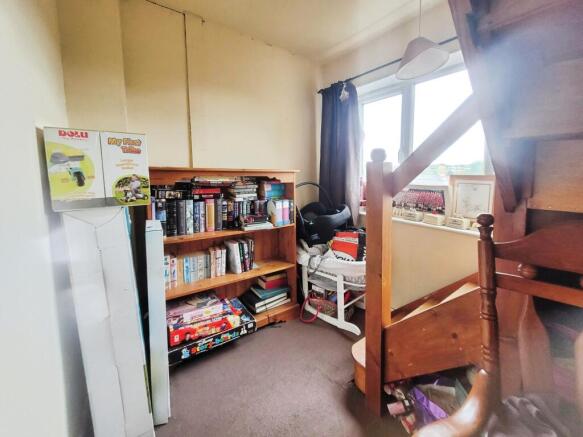 3 bed Terraced for sale Image 9