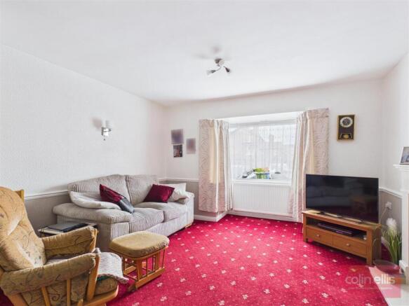3 bed Semi-Detached for sale Image 6