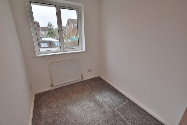 3 bed Semi-Detached for sale Image 8