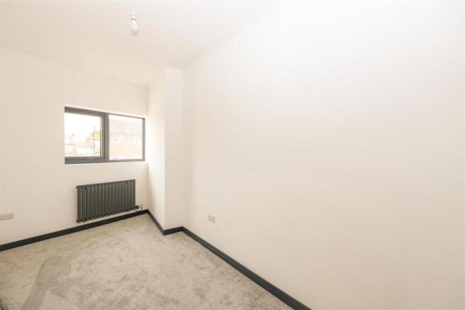 2 bed Apartment for sale Image 12