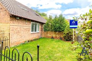 121, Willow Drive, Bicester OX26 3XF