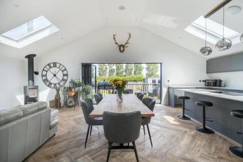 Home Farm Road, Fremington, Barnstaple, Devon, EX31