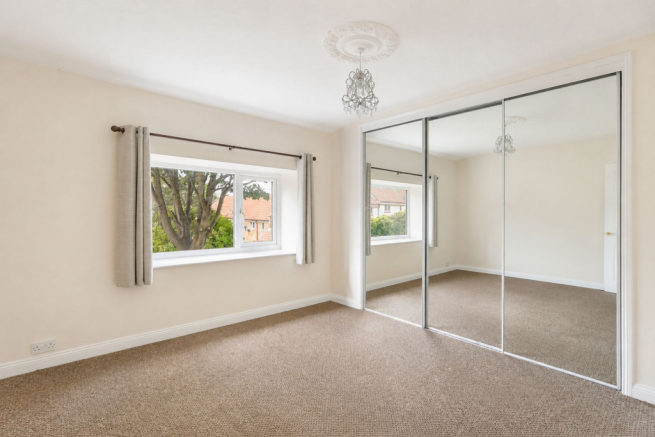 2 bed Terraced for sale Image 9