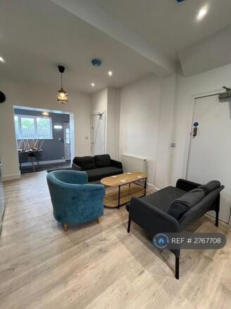 1 bed House Share to rent Image 8