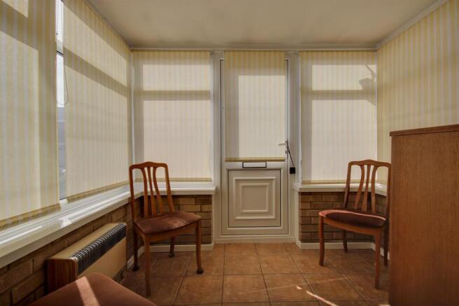 3 bed Semi-Detached for sale Image 6