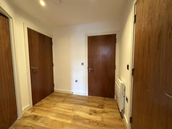 1 bed Flat for sale Image 9