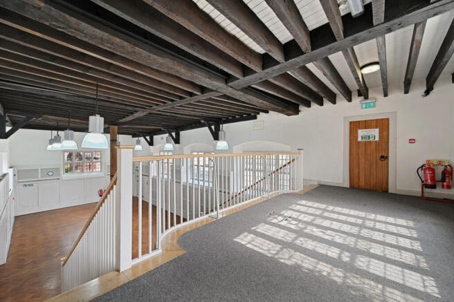 AHBB - Tudor Hall - Landing A6 (1)