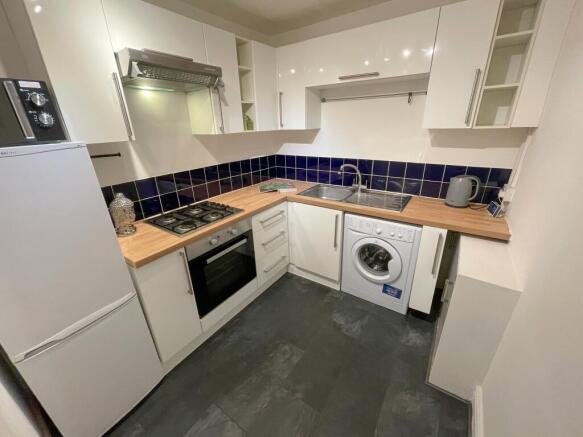 Flat 4, 31 Falkner S