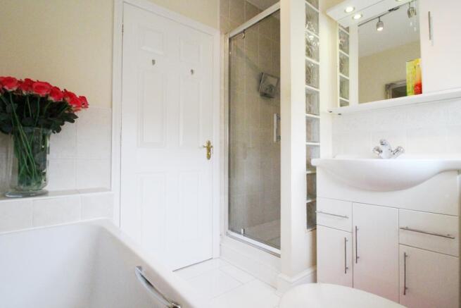 Bathroom.JPG