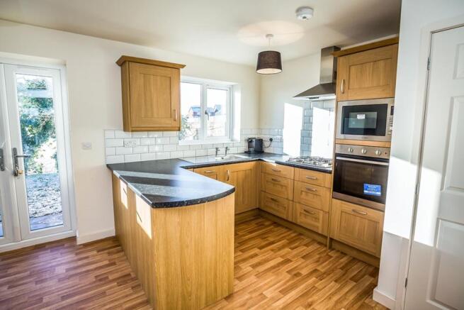 Kitchen / Dining Roo
