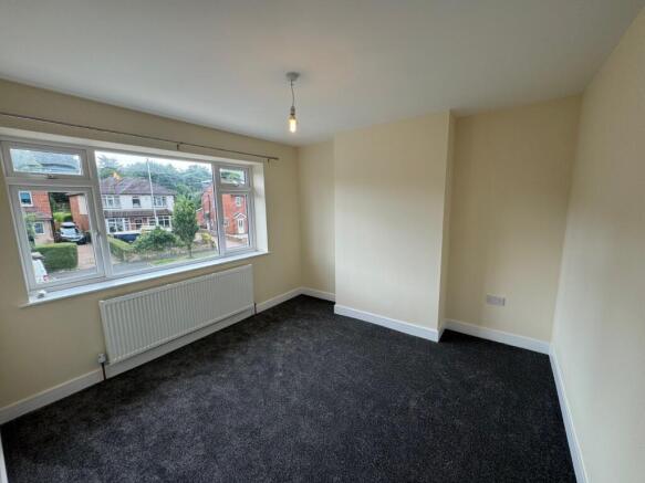3 bed Semi-Detached to rent Image 9
