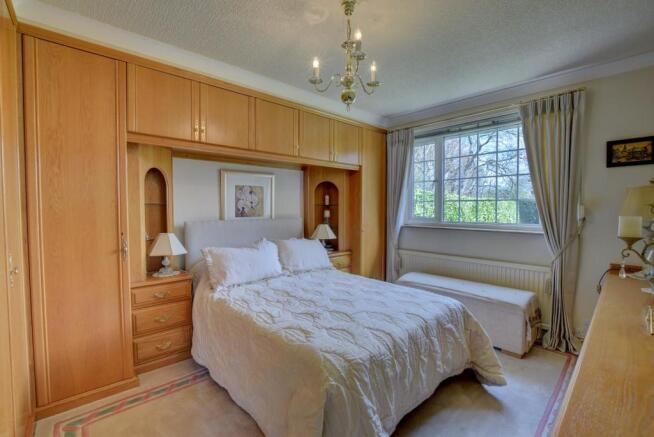 Bedroom 1.jpg