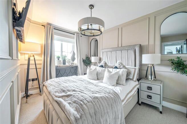 5 bed Detached for sale Image 7