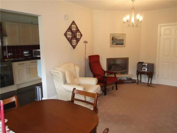 Sitting/Dining Room