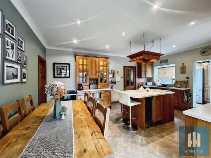 Grove Street, Mirfield, WF14