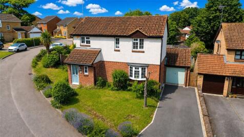 Menpes Road, Tilehurst, Reading, Berkshire, RG31