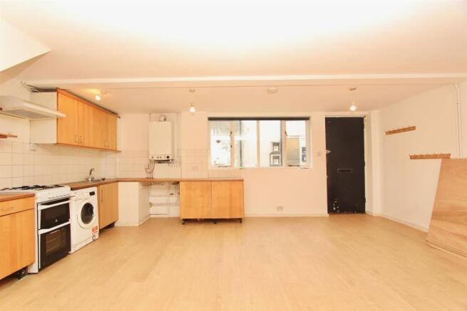 Manley Court, N16