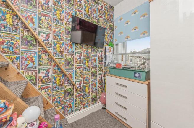 3 bed Terraced for sale Image 10