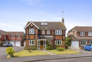 10, The Hooks, Henfield BN5 9UY