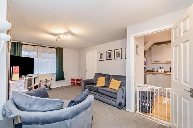 Airedale Avenue, Bingley, BD16 photo 4