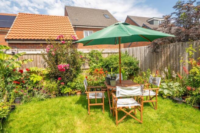 3 bed Semi-Detached for sale Image 8