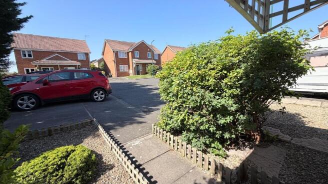 2 bed Semi-Detached for sale Image 12