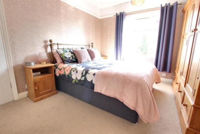 3 bed Semi-Detached for sale Image 12