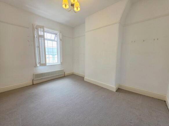 3 bed Terraced for sale Image 10
