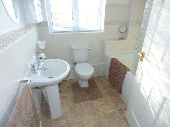 Photo 12