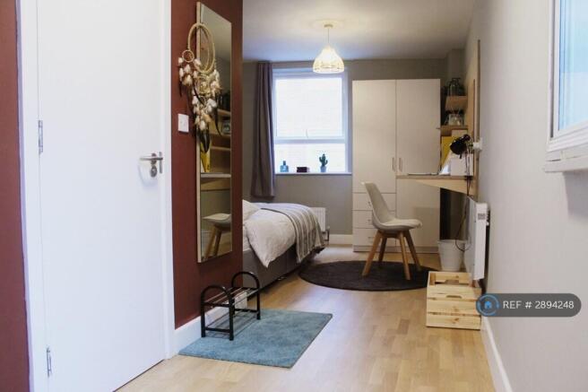 1 bed Flat Share to rent Image 5