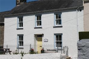 6, Hill Terrace, Fishguard SA65 9LU