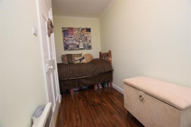 Bedroom 4.JPG