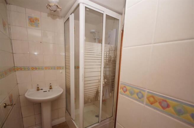 Shower Room.JPG
