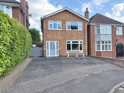 Manor Avenue, Cannock, WS11 1AA