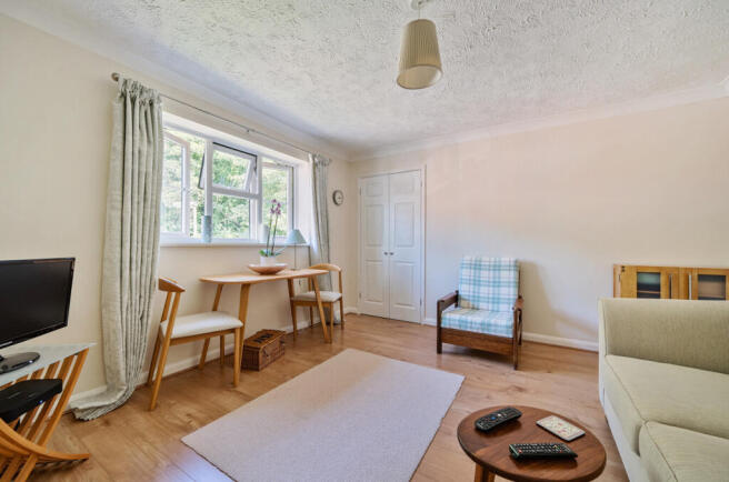 1313306-8-687a5a8...