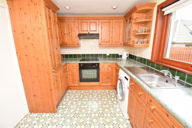 KITCHEN-DINER.JPG