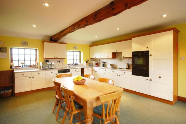 FURTHER VIEW OF KITCHEN
