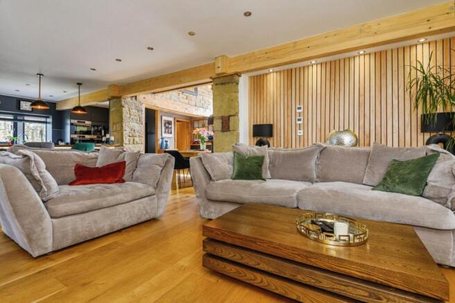 4 bed Barn Conversion for sale Image 5