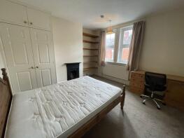 25, Montague Road, Leicester LE2 1TG