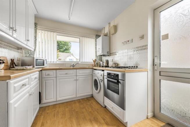 Fitted kitchen