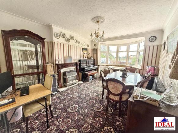 6 bed Detached for sale Image 12