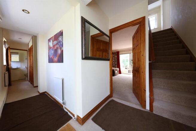 19 Ravensbrook 2566.JPG